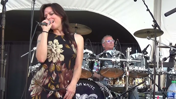 WHITE BAND! W/ROBYN NOTO /SALMON DAYS 2022