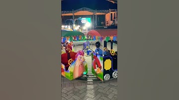 kereta di pasar malam seru sekali .