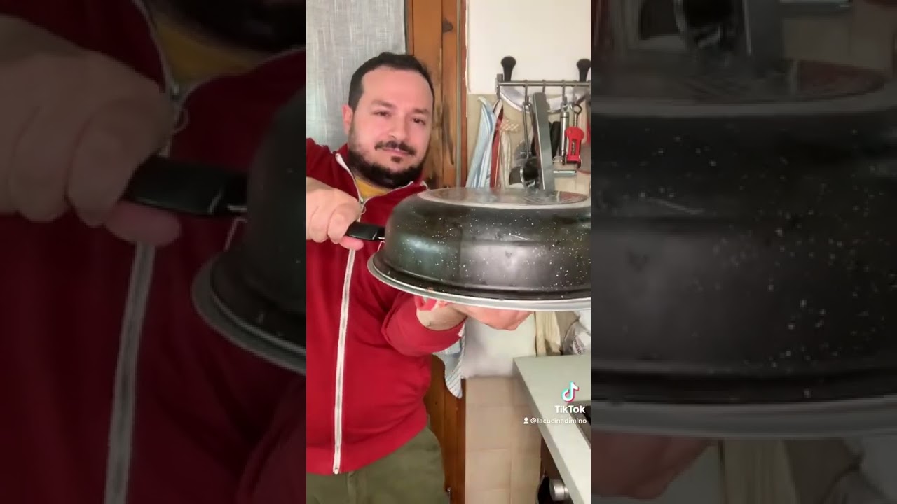 Frittata di pasta(spaghetti)con guanciale pecorino e mozzarella.