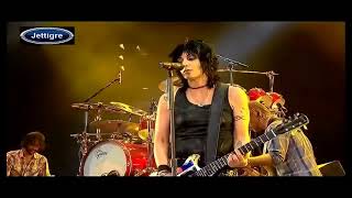 32. Joan Jett & Foo Fighters - I Love Rock And Roll