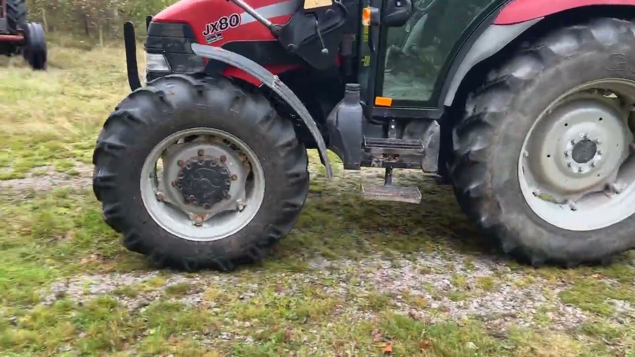 Traktor 4WD med lastare CASE IH JX80 låg drifttid