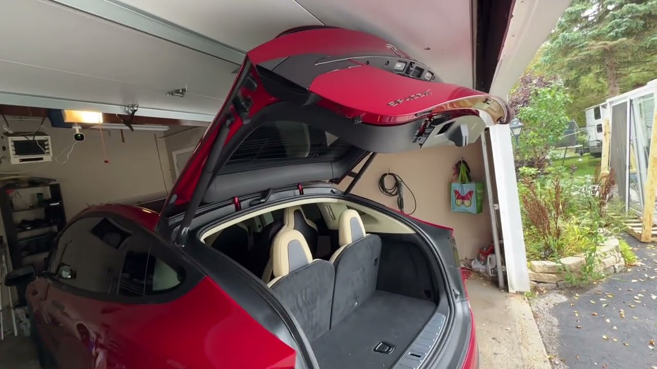 Tesla Model X: How To Remove Rear Trunk Internal Panel