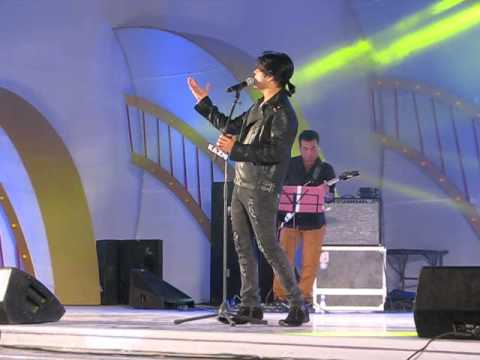 dil darbadar full song by ankit tiwari live performance in lucknow mahotsav
