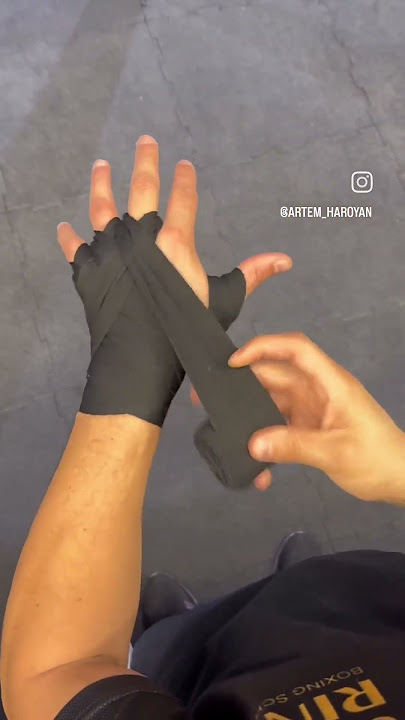 tipo de vendaje con venda de 3 metros #boxing #viral #boxeorecreativo #entreno #iliatopuria #cardio