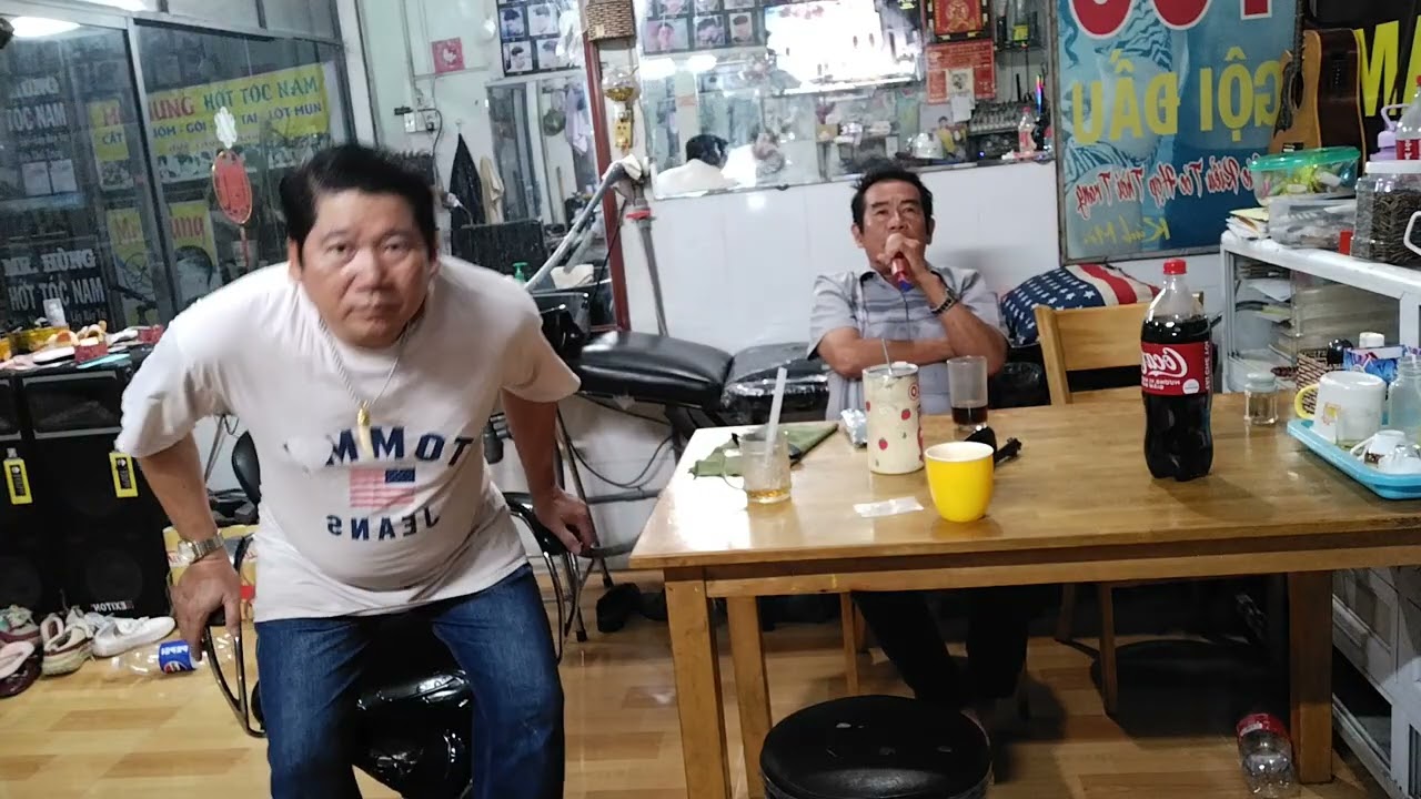 A Phước xuôi chuyến xe bus đi qua một số đường 💃🏻🕺🏻💖