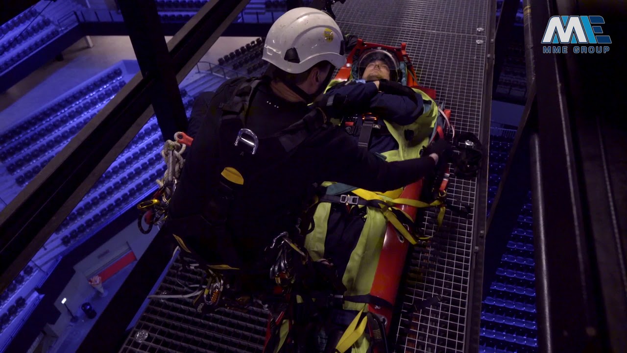 MME Group Rope Rescue - YouTube