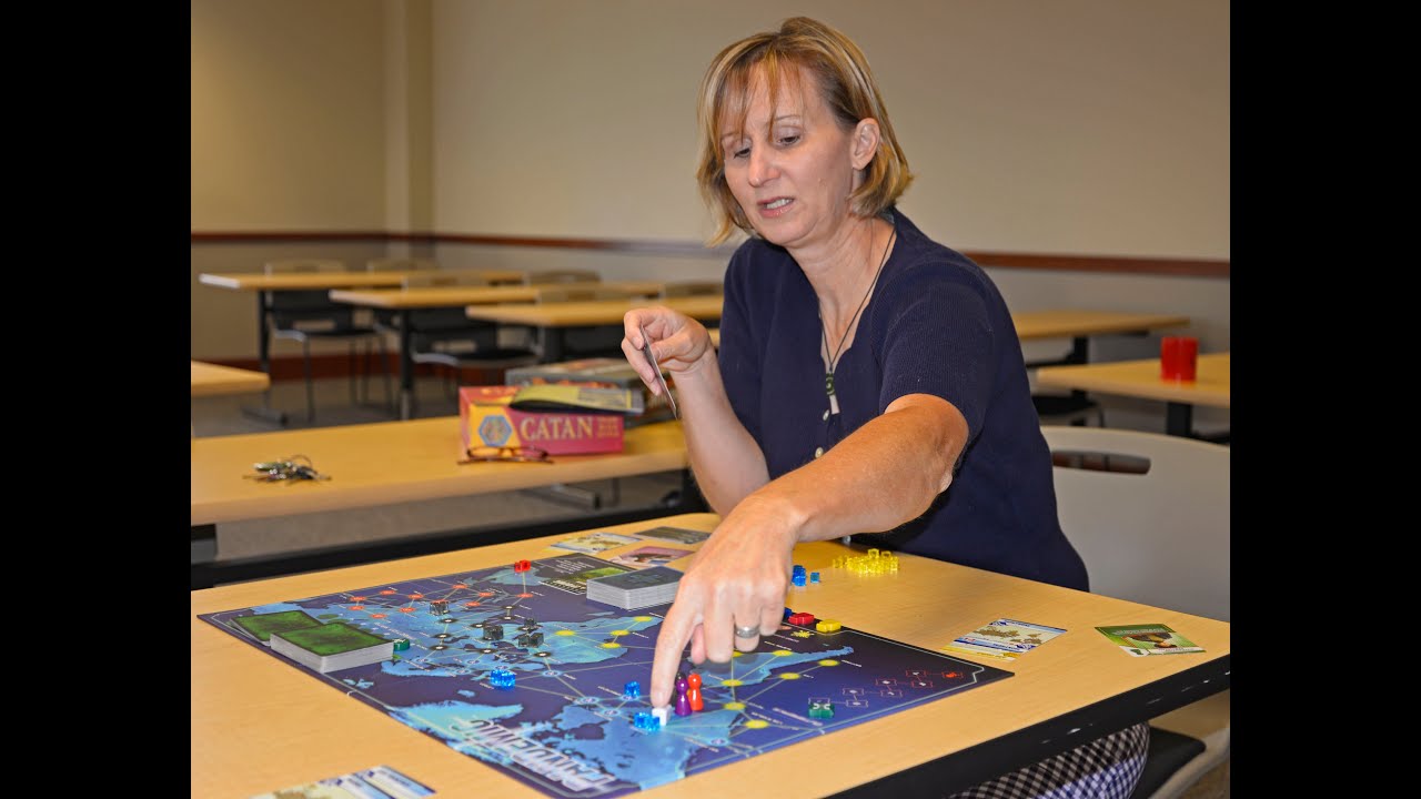 Troy University professor using games to teach history YouTube