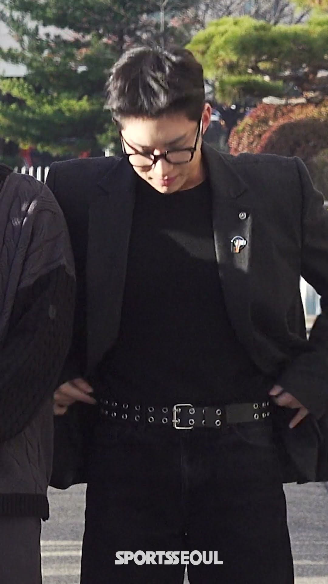 에이스 와우, 올블랙의 시크함