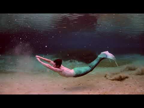 The Mertailor Swims Among the Gorgeous Florida Springs