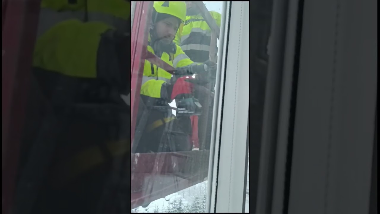 High-altitude Installation of Aluminum Windows | Logu montāža | Stikla fasādes | BGI.LV