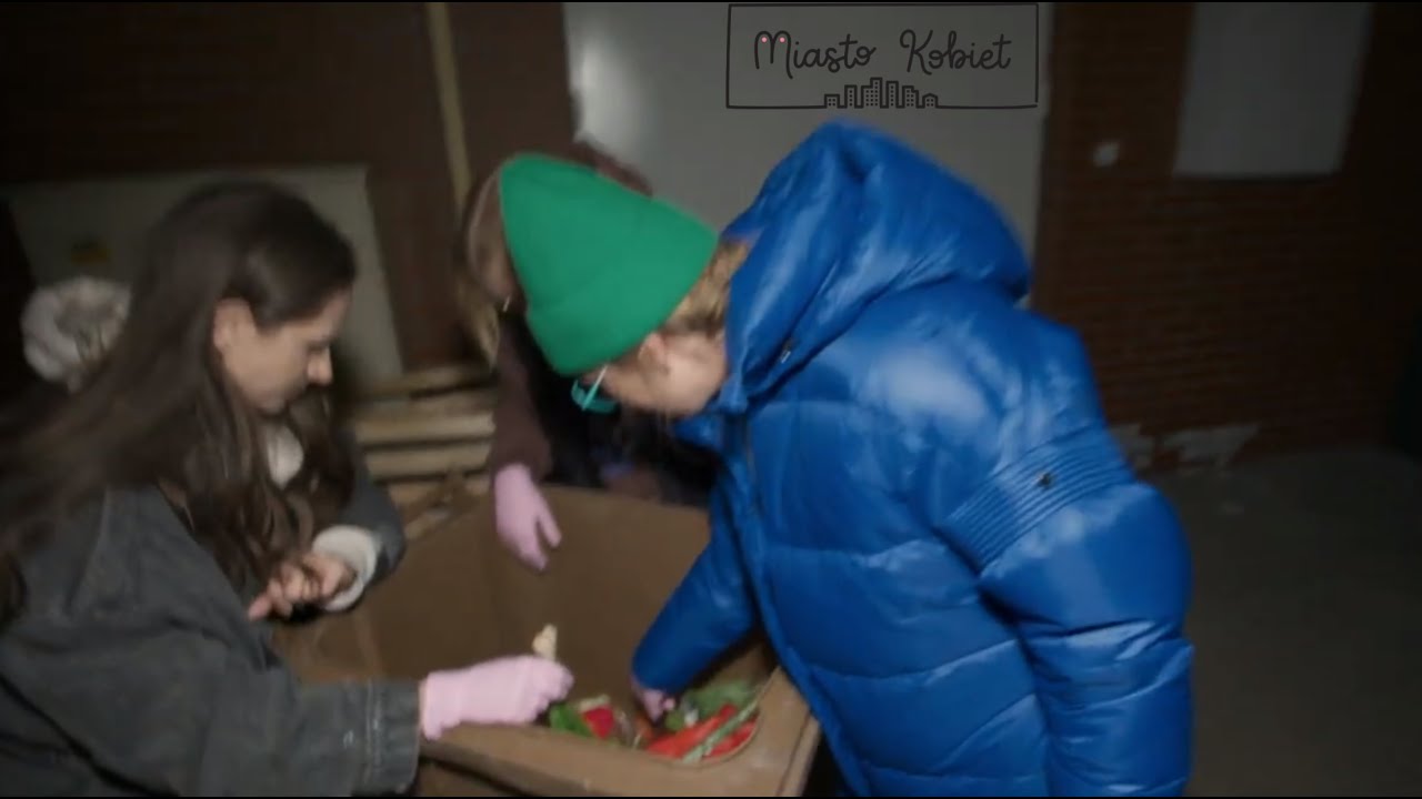 Freeganizm, czyli jedzenie ze śmietnika - Olga Legosz wybrała się na łowy!