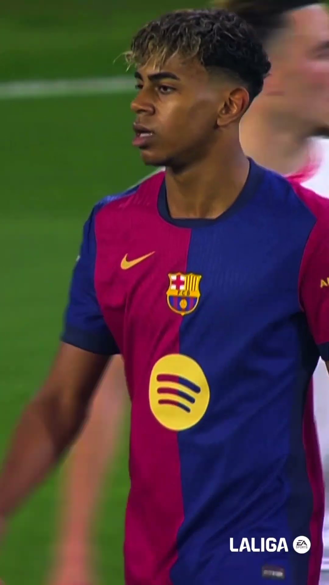 That first touch ?‍? #fcbarcelona #skills #LaLigaHighlights #shorts