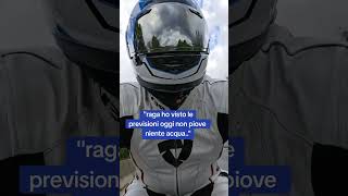 Puntualmente diluvia 😅 #moto #motociclismo #motociclista #biker #velocità #ironia #comico #benzina