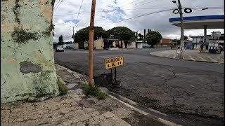 por las calles de la ciudad morena en santa ana el salvador CA.