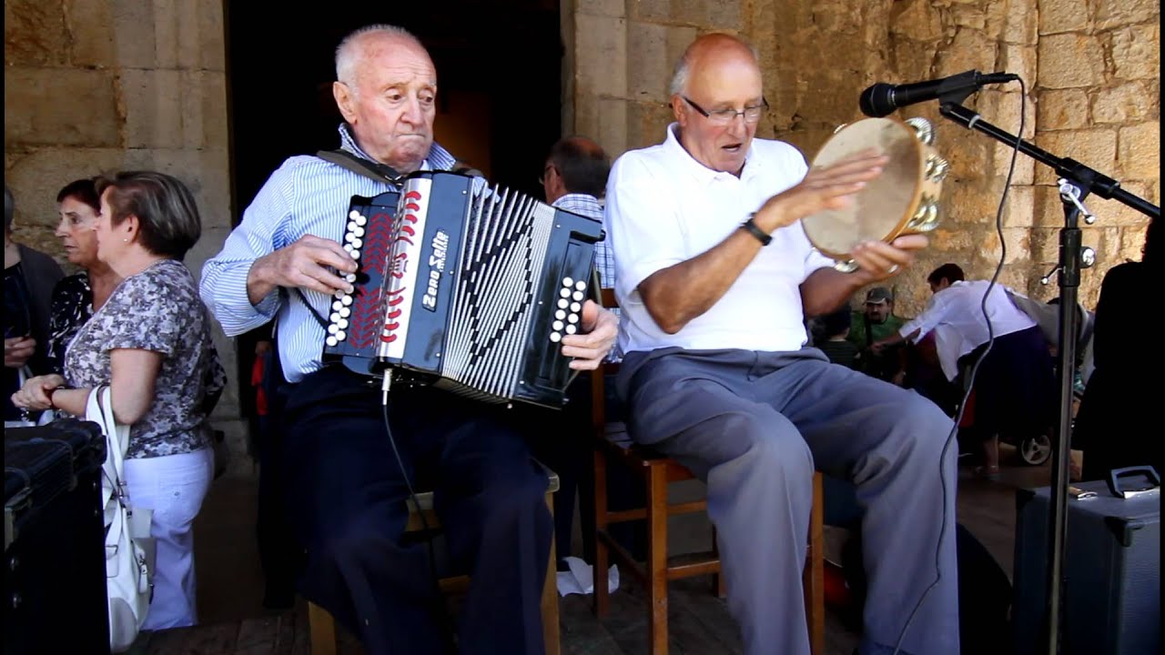 201106197688 Mendaroko Ospas eta Sabin 2011ko Trinitate jaietan 7688