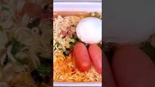 러시아 스타일로 도시락 컵라면 먹기 (소고기맛) (쇼츠)