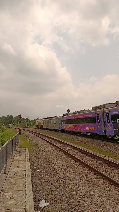 momen kereta api argo lawu menggunakan livery JUMBO #daop5purwokerto #keretaapiindonesia