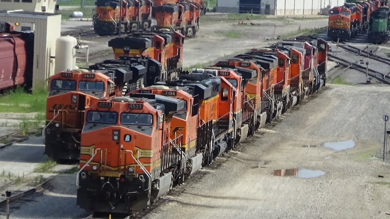 BNSF Galesburg Yard South Pit loaded with engines CNI GAL and more July 22, 2025