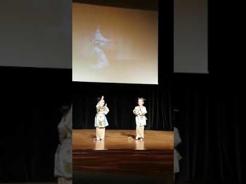 Japon dansı kızlar