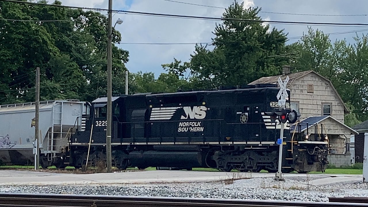 Railfanning Fostoria, Ohio, Featuring RailfanRowan for the 35k railfan