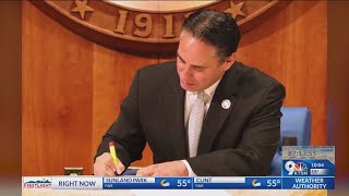 NM passes bill for $20M a week in food help during uncertainty