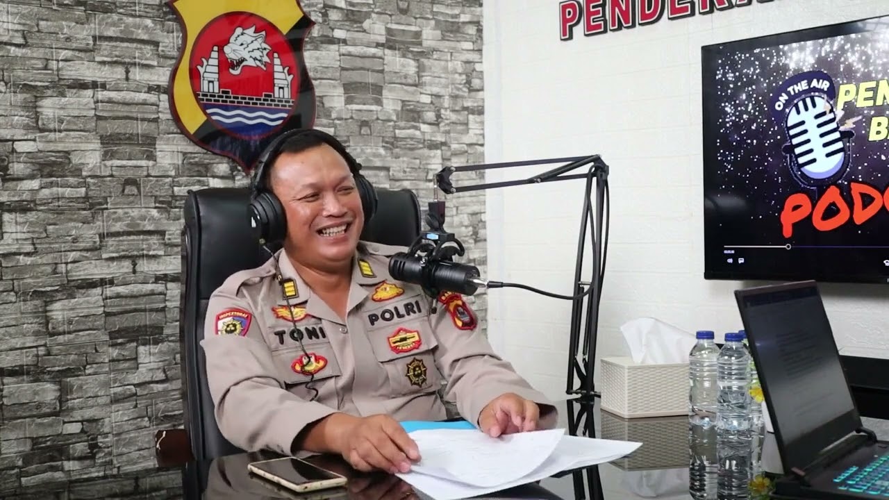 TIDAK PUAS DENGAN LAYANAN KEPOLISAN   SILAHKAN ADUKAN DI APLIKASI DUMAS PRESISI