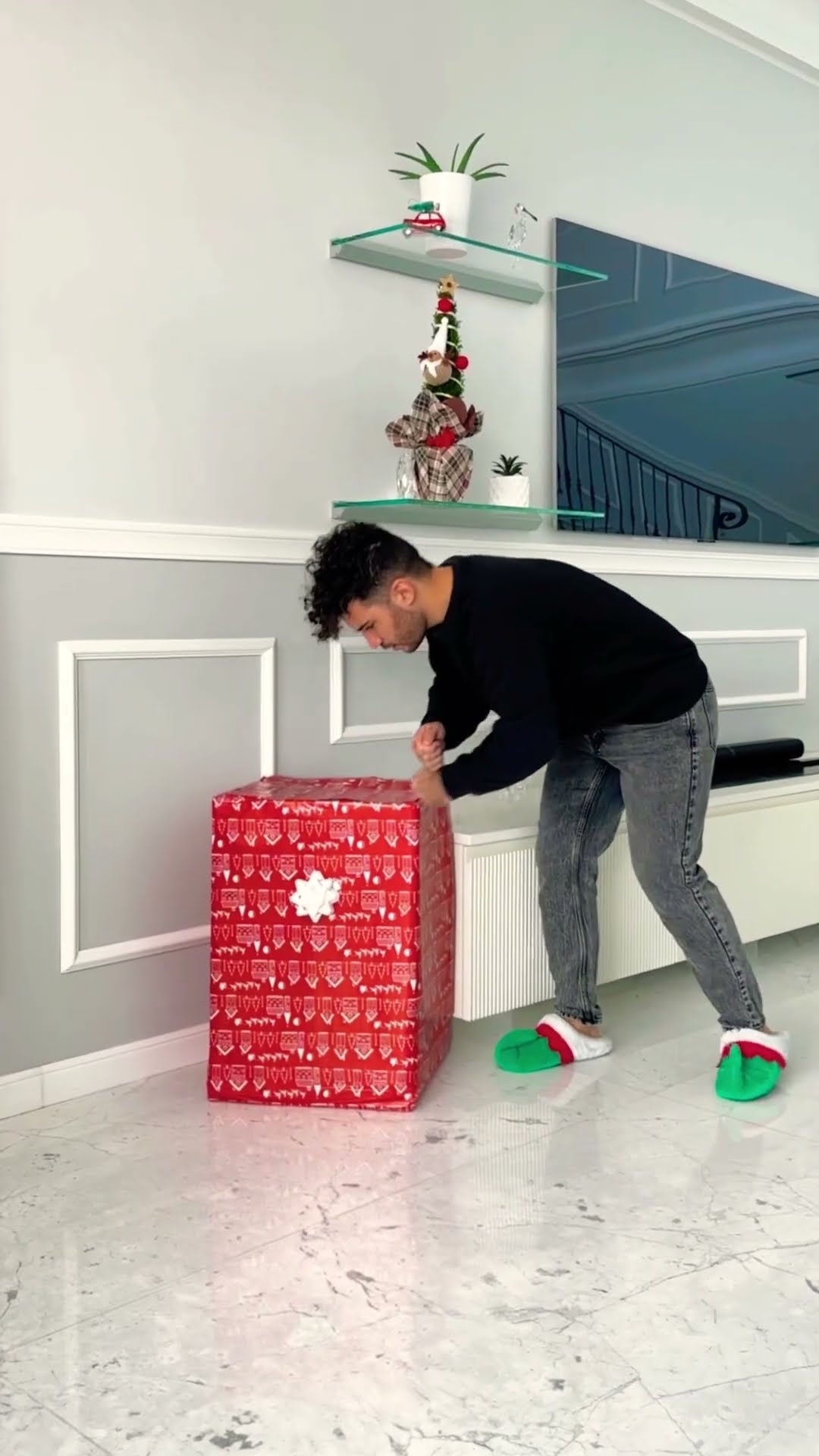 Christmas Magic ✨? #behindthescene ? #vfx #visualeffects #3d #cgi #HolidaysWithYouTube