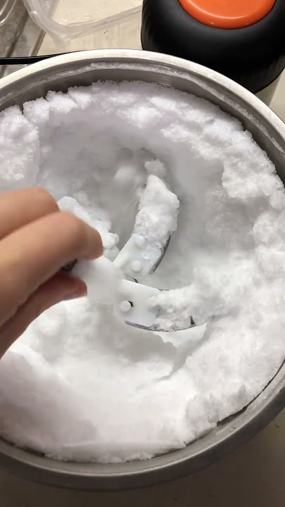 HOW to MAKE a SNOW with BLENDER👍 @ice_shid   #asmr#iceeating#ice#blendedice#snow #blender#icepowder