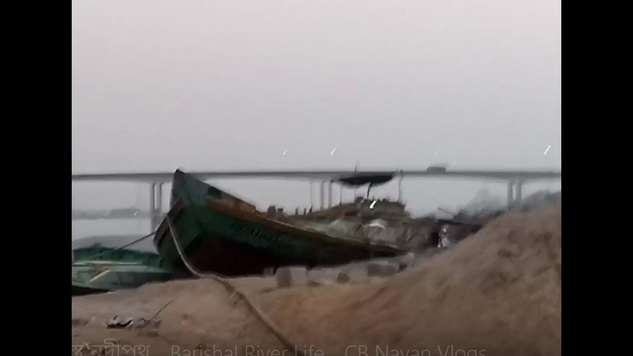 বরিশালের প্রাণ কীর্তনখোলা নদী _ লঞ্চ ও কার্গোর ব্যস্ত নদীপথ _ Barishal River Life _ CB Nayan Vlogs