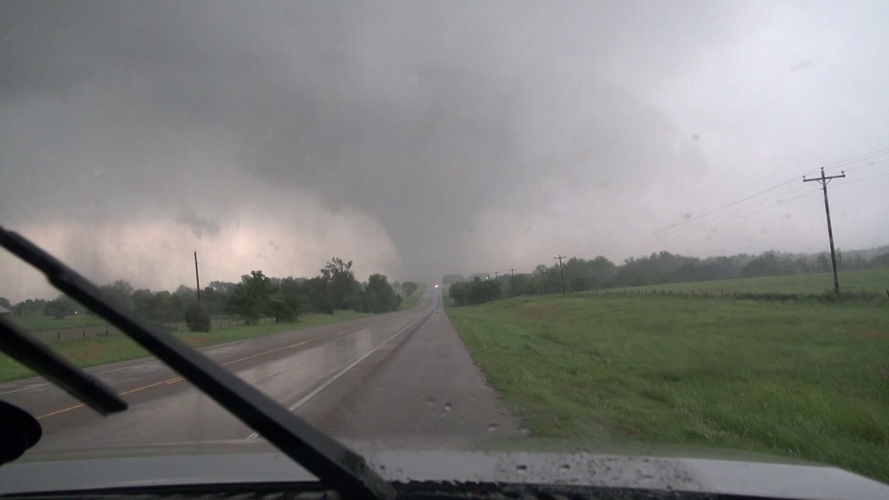 Bethel Acres / Shawnee Oklahoma Tornado 5/19/13 Alan Broerse News9 YouTube