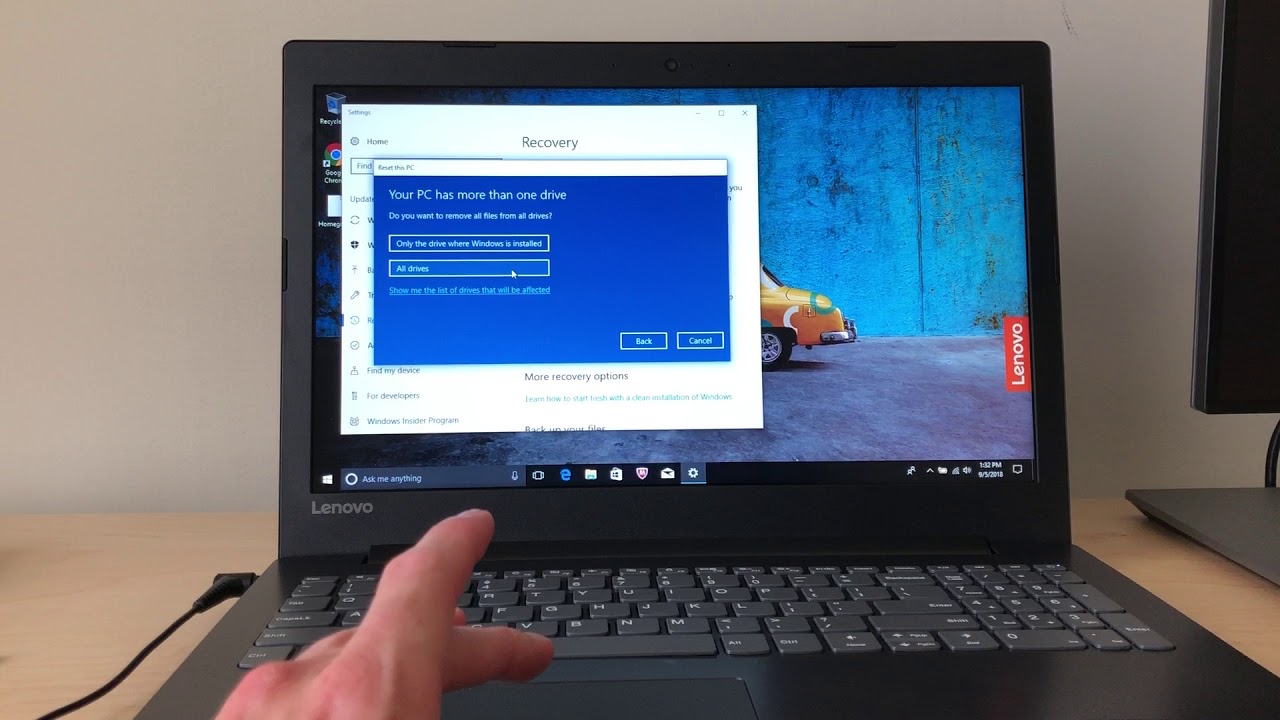 selling laptop how to reformat windows 10