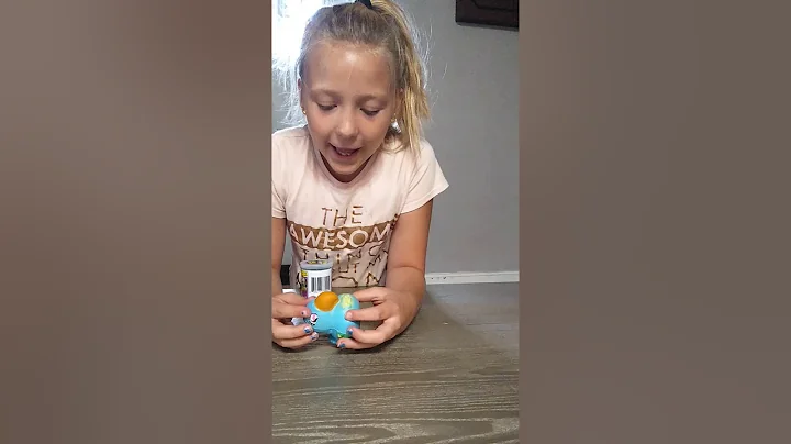 Emma's squishy slime video
