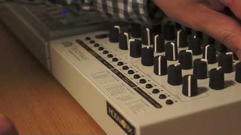 MFB Tanzmaus & TT-303 - Acid Session