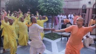 ISKCON-Delhi Devotees Dancing on Hare Krishna Mahamantra Kirtan..
