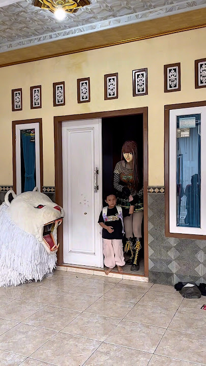 Alika mau pergi kesekolah malah kena gigitan can macanan