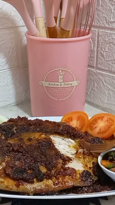 makan ikan bakar bumbu merwsap daging tidak amis #shorts #videoshort #ikanbakar