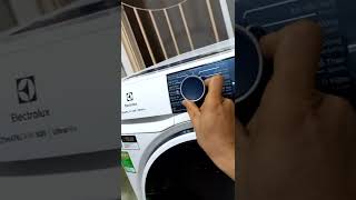 Máy giặt Eletrolux EWF1024P5WB