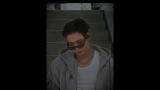 ATEEZ .PLZ FOLLOW AND LIKE