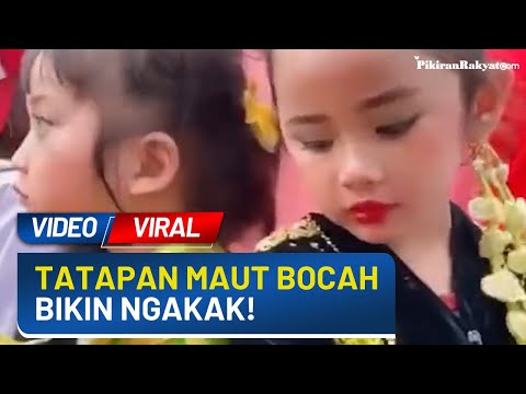 Viral Dua Bocah Saling Berikan Tatap Maut Saat Gunakan Baju Adat Bali dan Sunda, Buat Netizen Ngakak