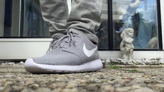 nike roshe one on feet