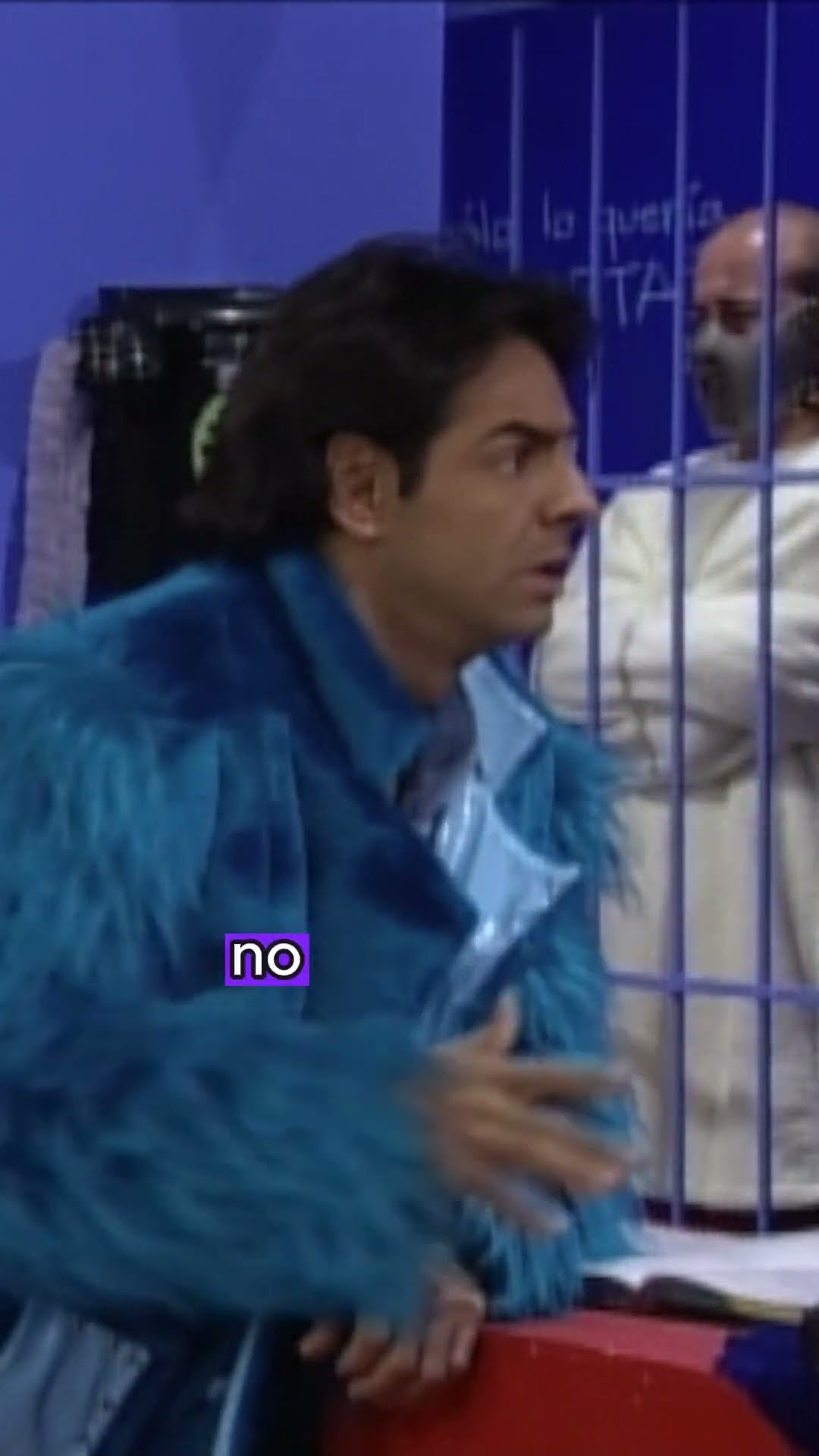 Ludovico reporta la desaparición de Junior ante las autoridades ? #LaFamiliaPLuche #Comedia #Humor