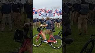 Cyclist mocks White supremacists