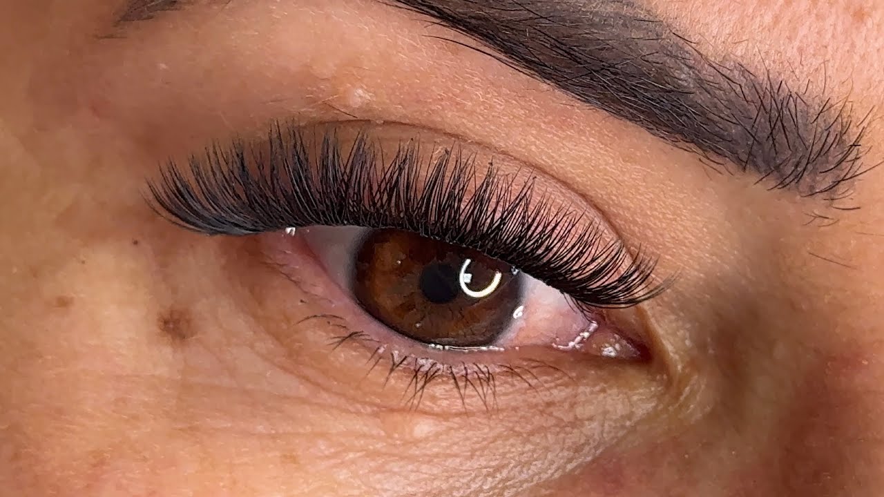 Curso de cilios tufinho de seda aula facil e pratica