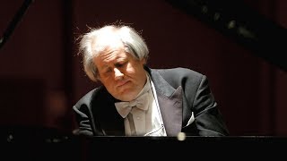 Grigory Sokolov plays Beethoven - Piano Concerto No. 5 (Paris, 1985)