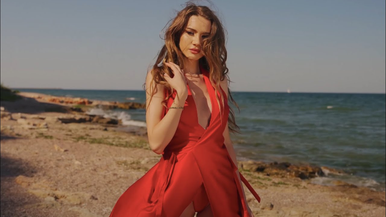 Otilia   Oh Na Na  Lyric Video