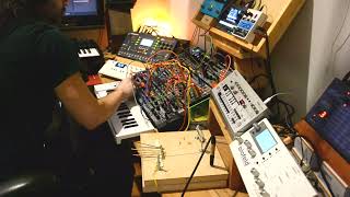 Live looping on an Octatrack with 2 pickup machines and a synced modular