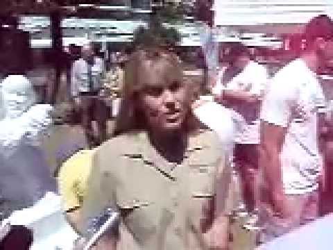 Steve Irwin Statue Launch Mooloolaba Beach Terri I...