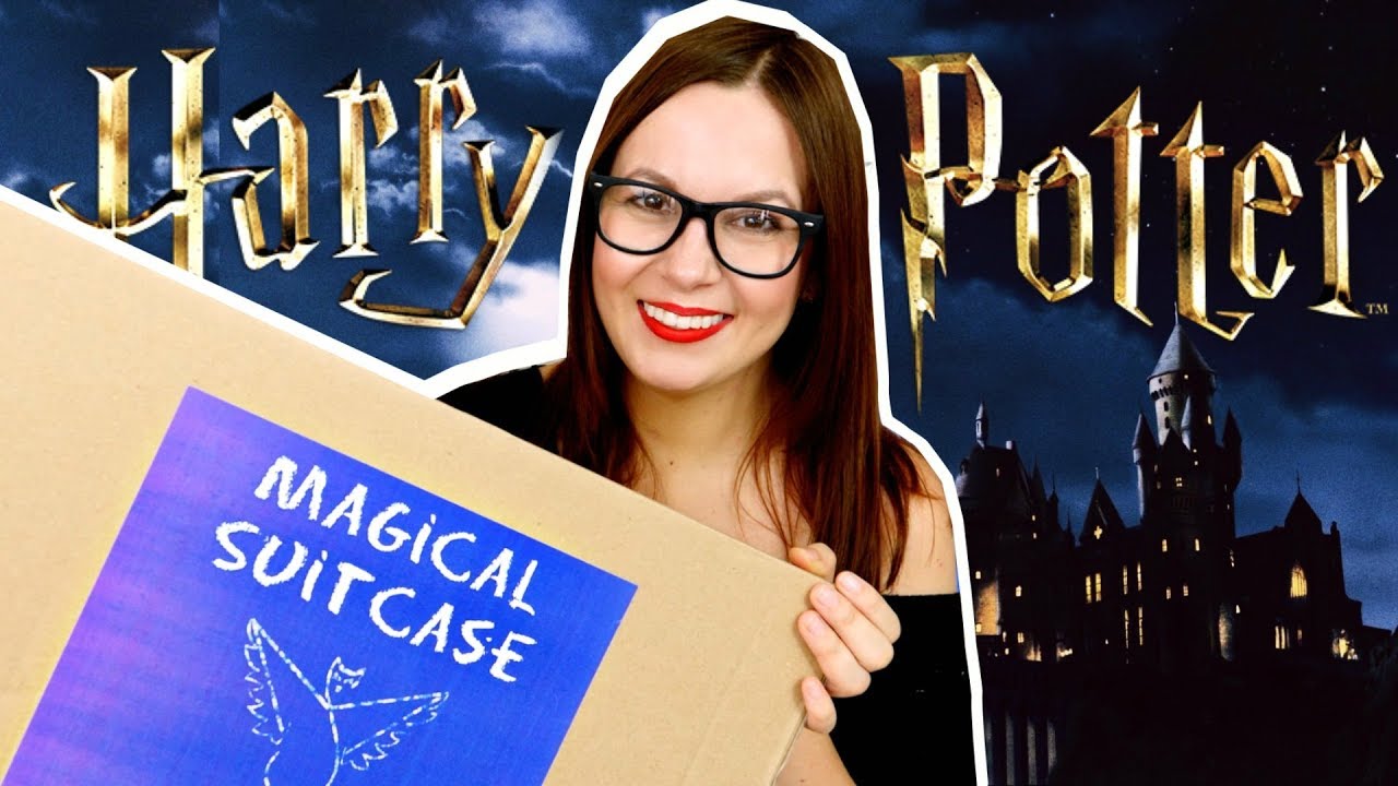 HARRY POTTER ⚡ MAGICAL SUITCASE UNBOXING! YouTube