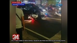 Na-huli cam ang pagsagasa ng isang sinitang suv sa motorisklo enforcer
mandaluyong. pero matapos daw aregluhan, ni hindi man lang tiniketan o
sinam...