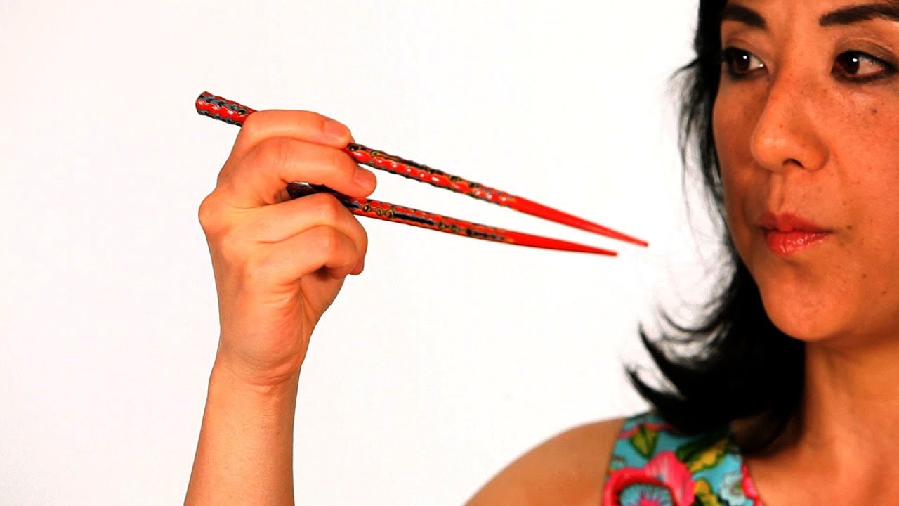 How to Use Chopsticks | Sushi Lessons 
